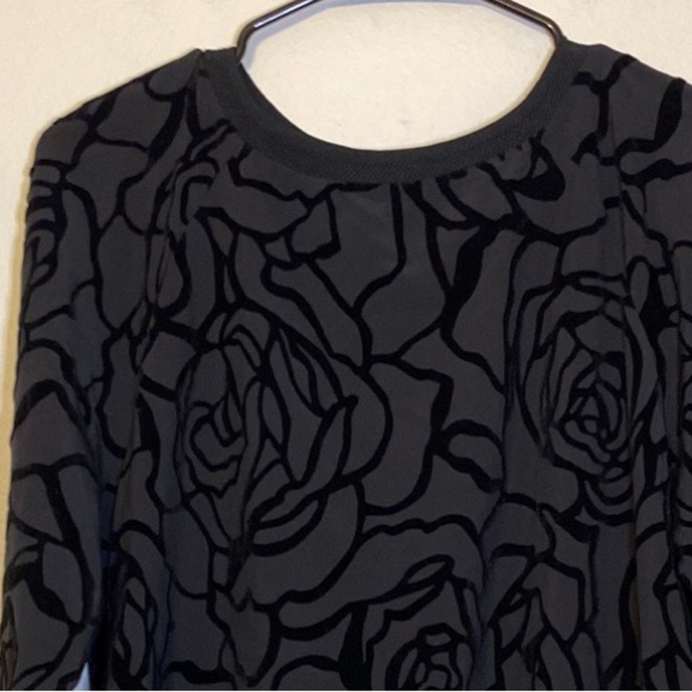 Fabletics Black Rose Cutout Back Pullover - image 8